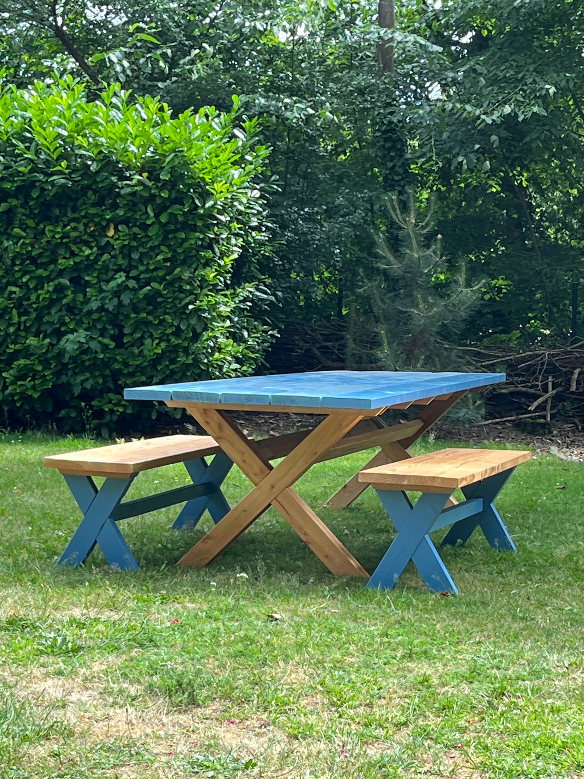 Houten banken op maat | in combinatie met tuin tafel Maramures